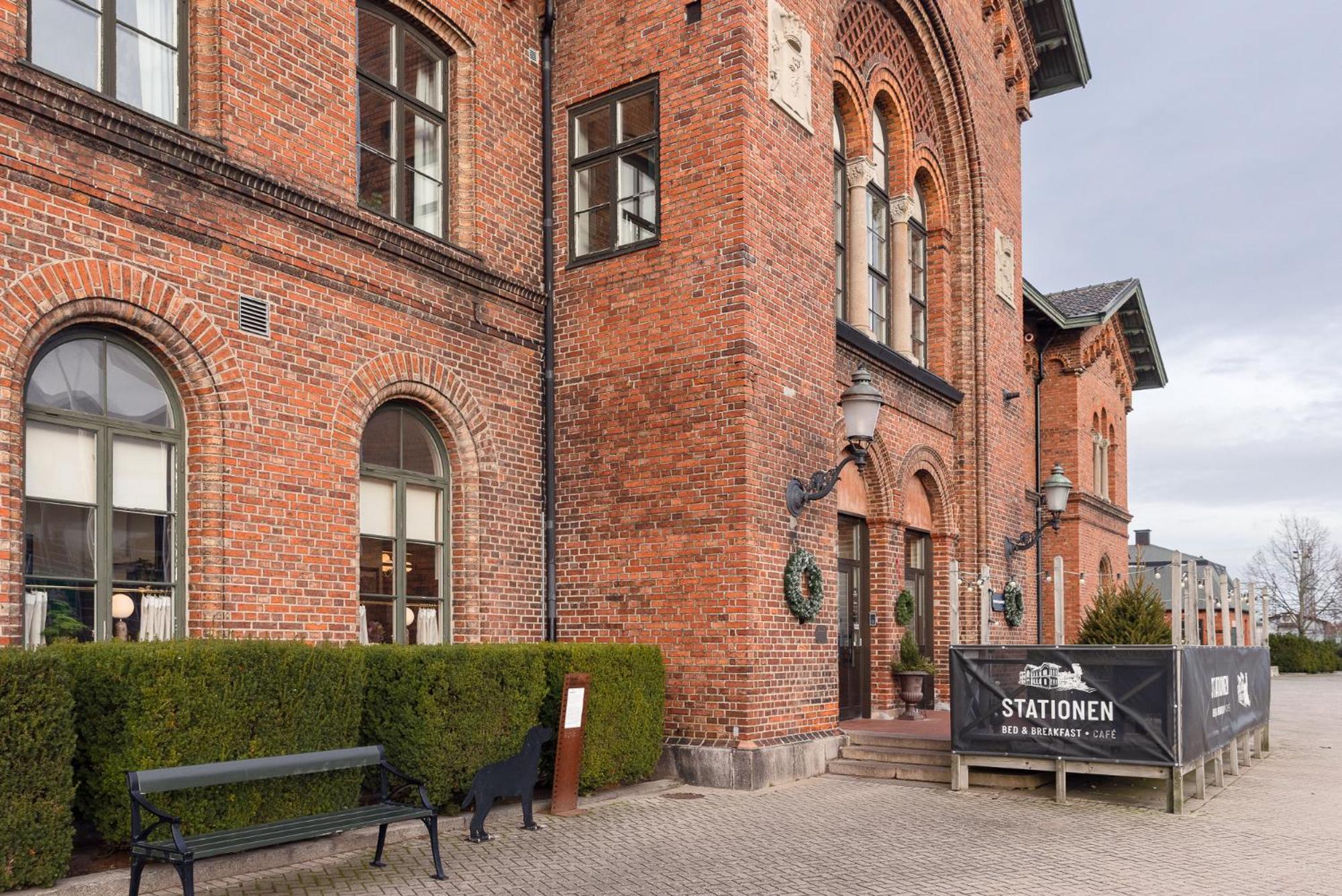 Stationen Bed & Breakfast Ystad Ngoại thất bức ảnh